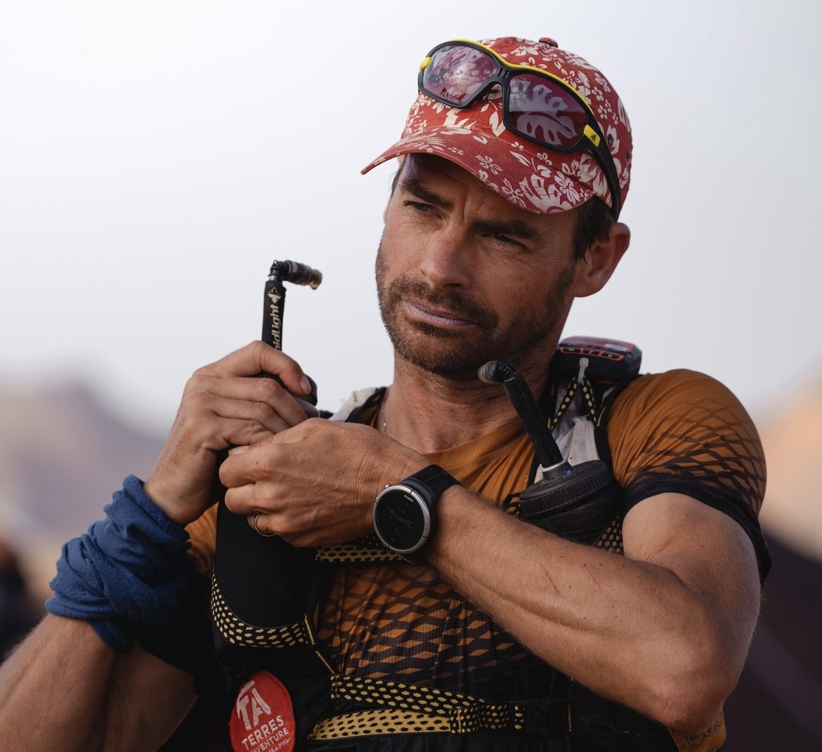 Camille Thiré souriante avec une casquette 